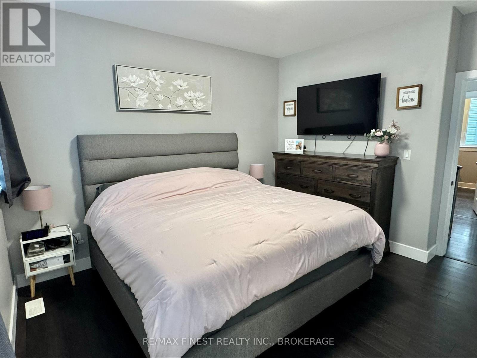 119 CHAMPAGNE CRESCENT - Image 11