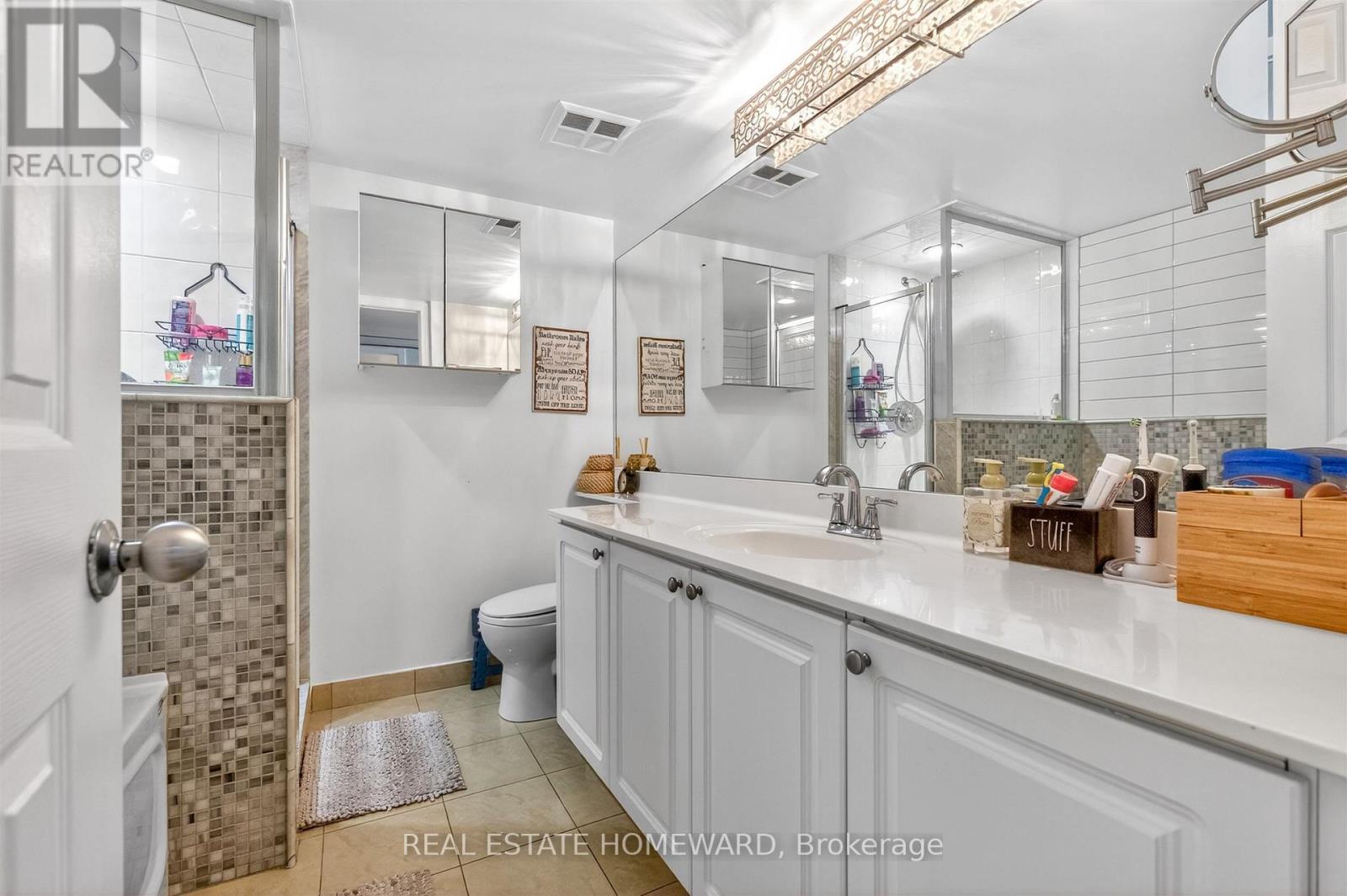 #602 30 HARRISON GARDEN BOULEVARD - 18