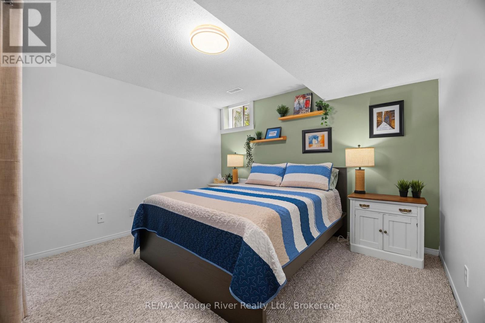 1275 EAGLE CRESCENT - 25