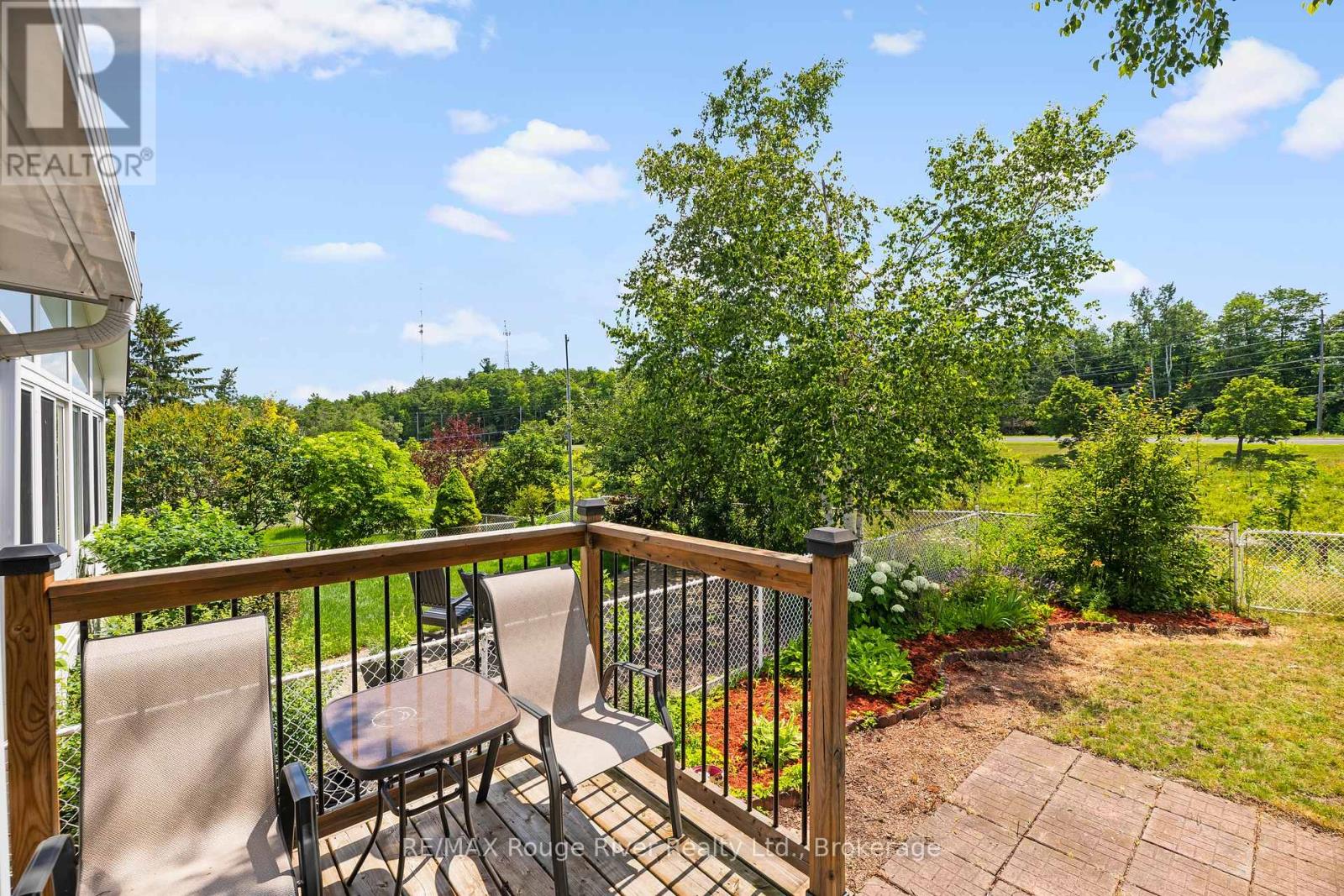1275 EAGLE CRESCENT - 29