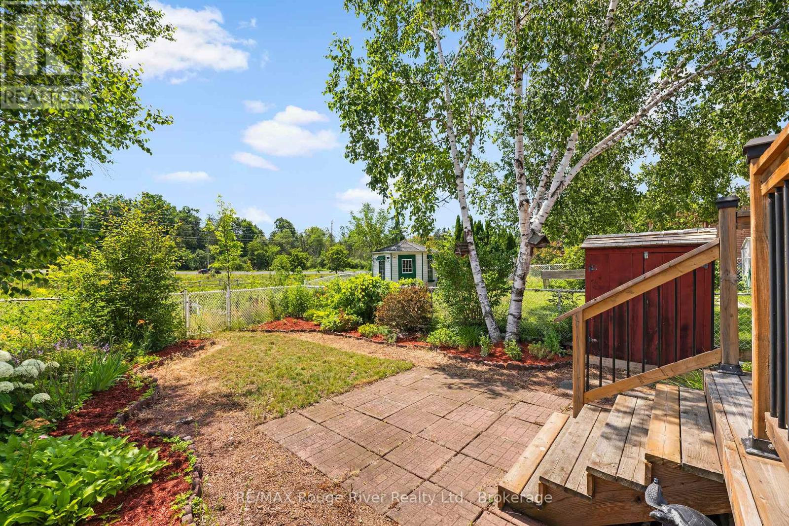 1275 EAGLE CRESCENT - 33