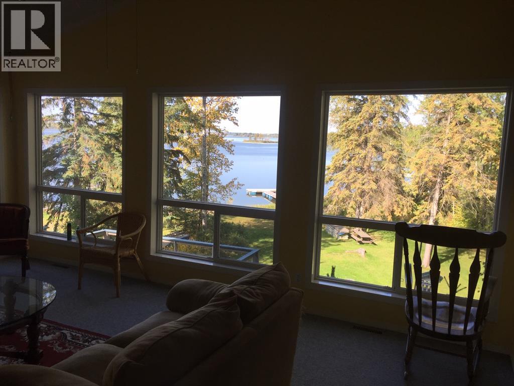 107 Crescent Drive - 6