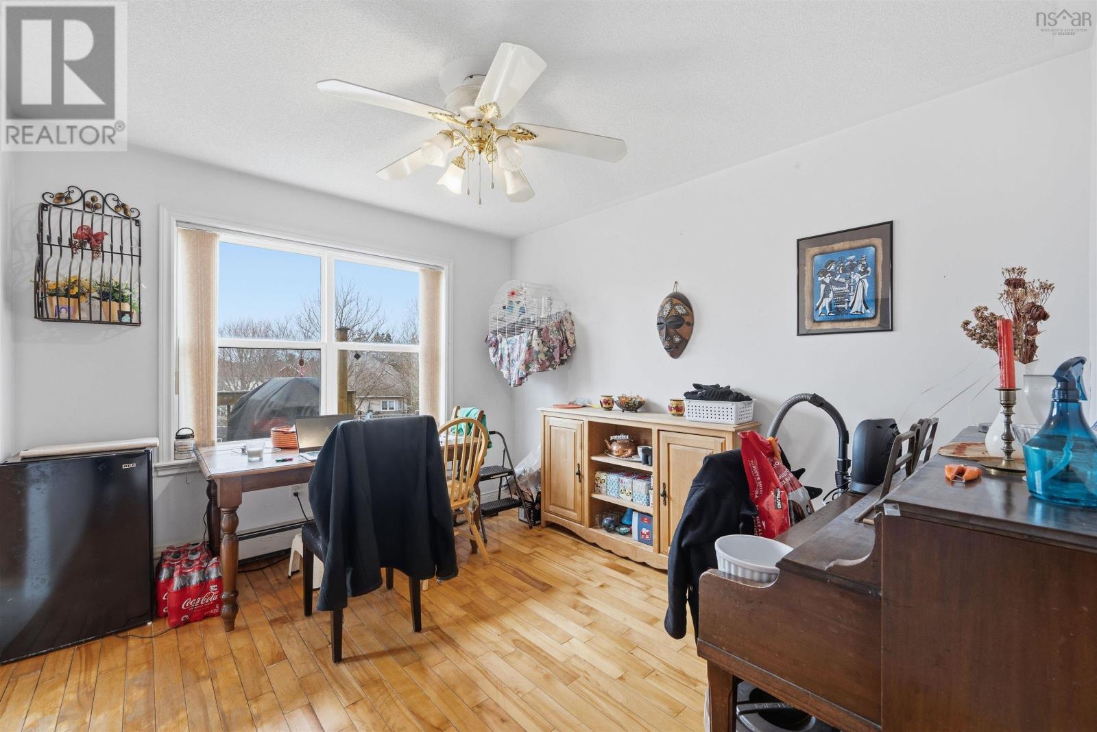 23 Stratford Way - 28