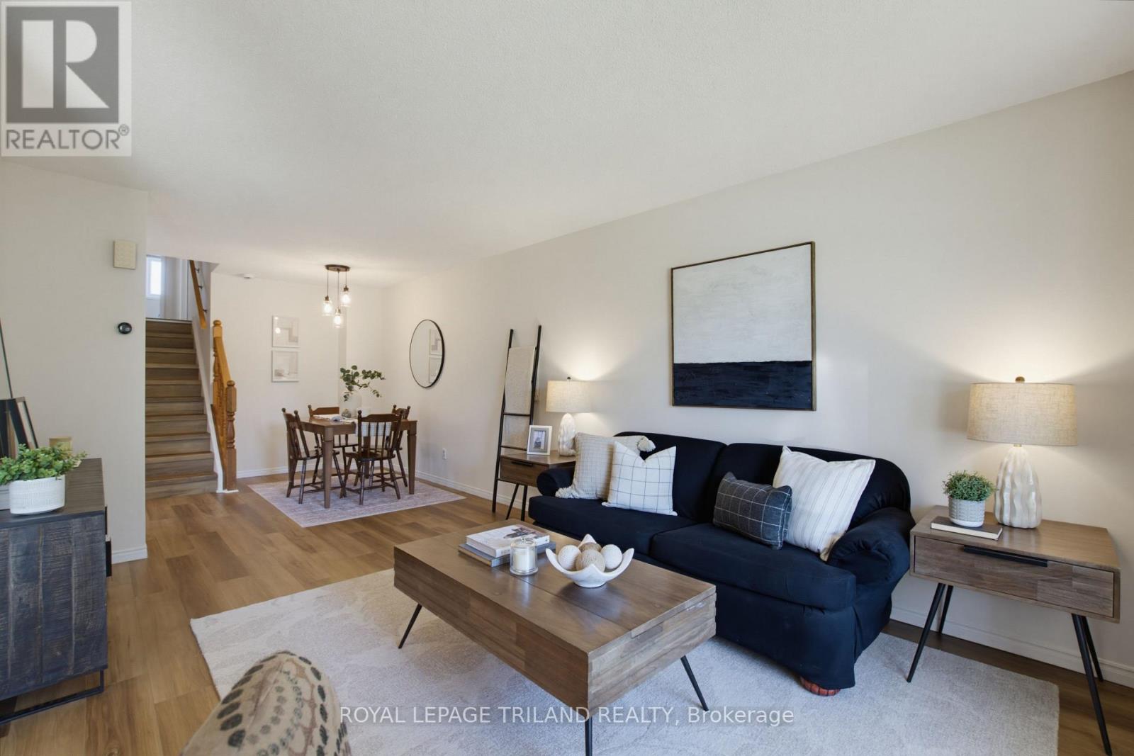 765 HOMEVIEW ROAD - 11