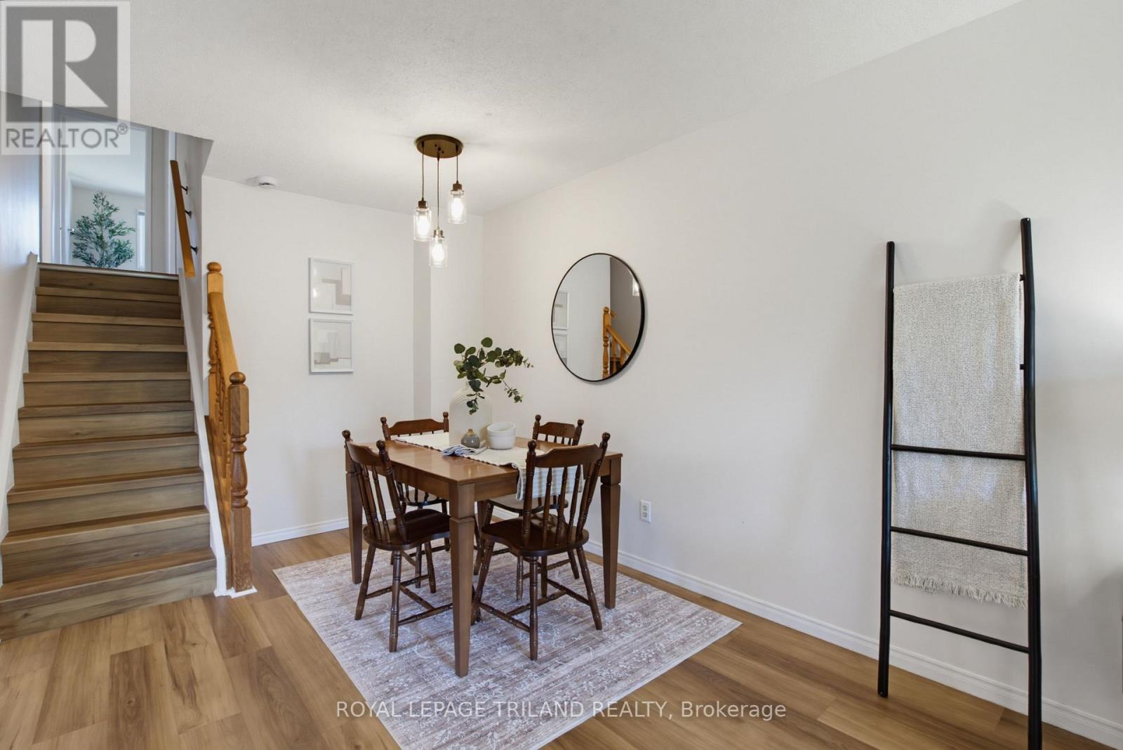 765 HOMEVIEW ROAD - 12