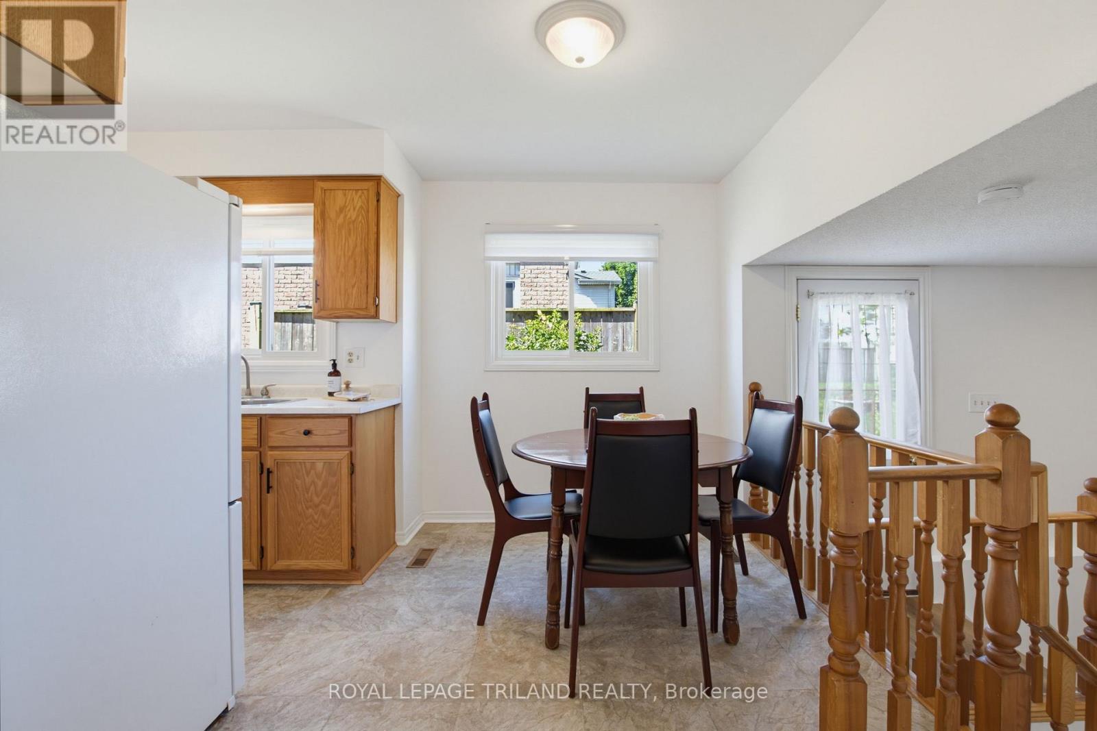 765 HOMEVIEW ROAD - 17