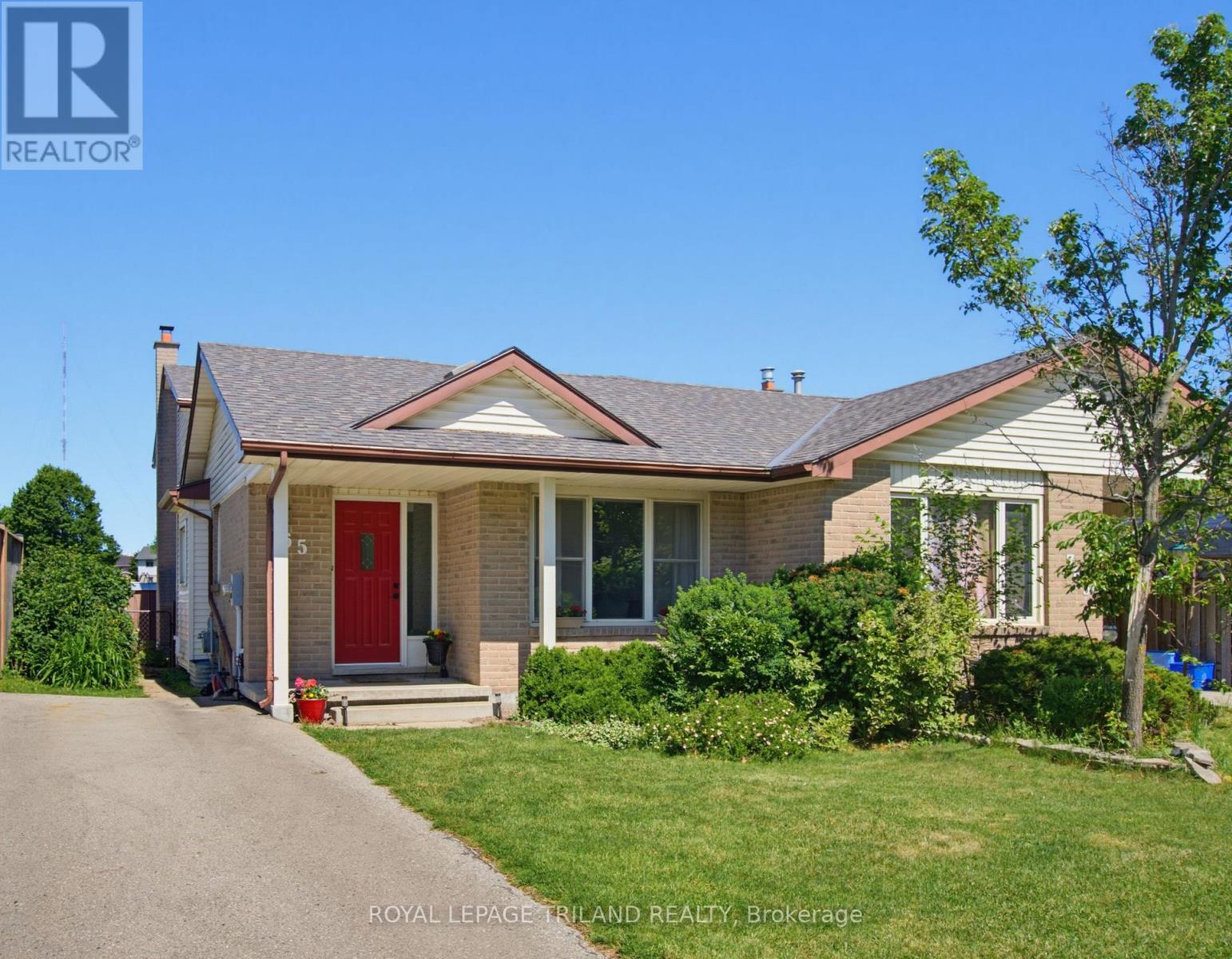 765 HOMEVIEW ROAD - 2