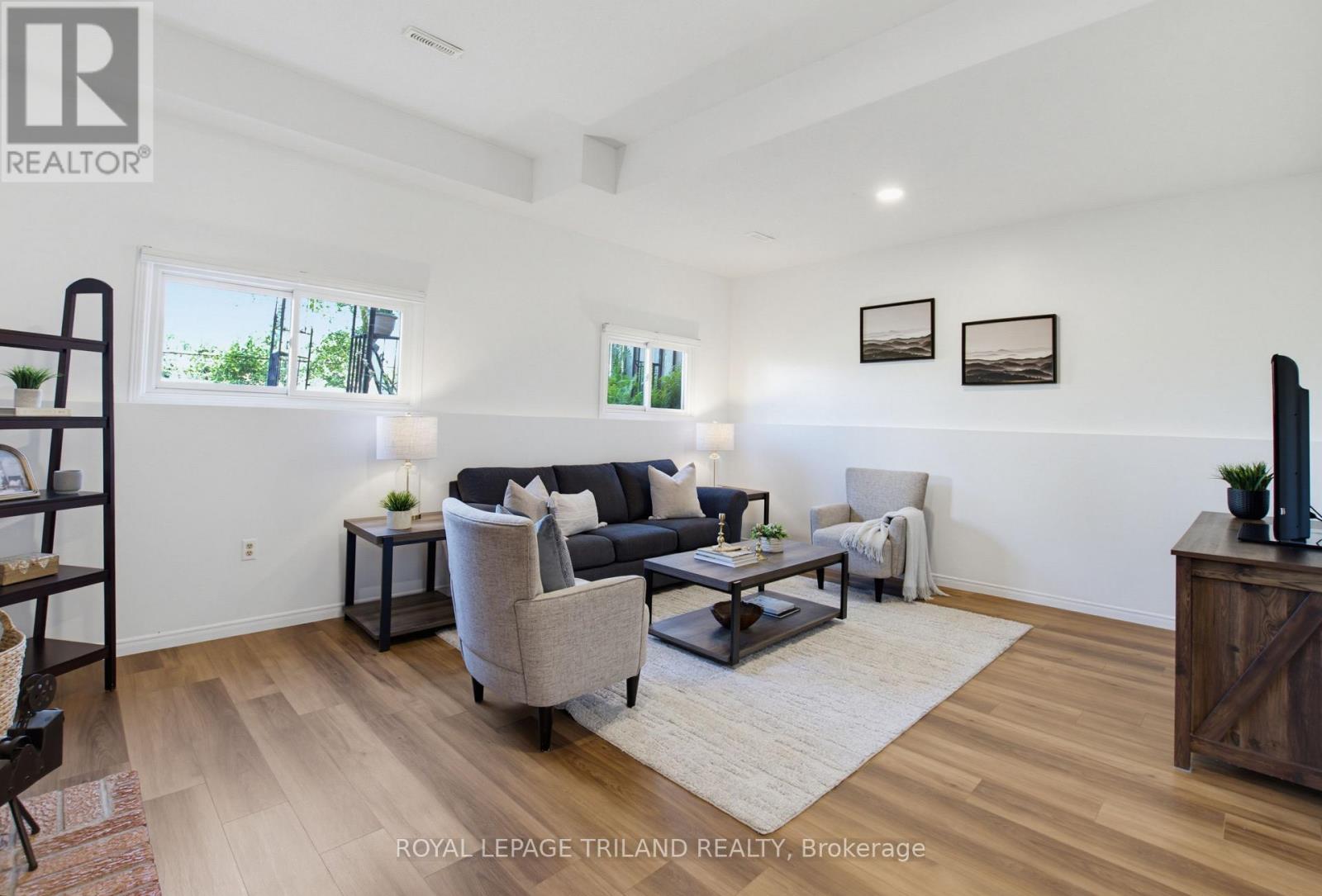 765 HOMEVIEW ROAD - 29