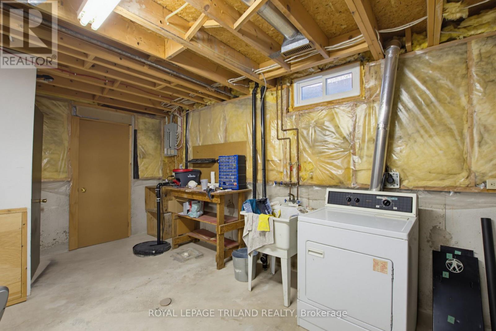 765 HOMEVIEW ROAD - 35