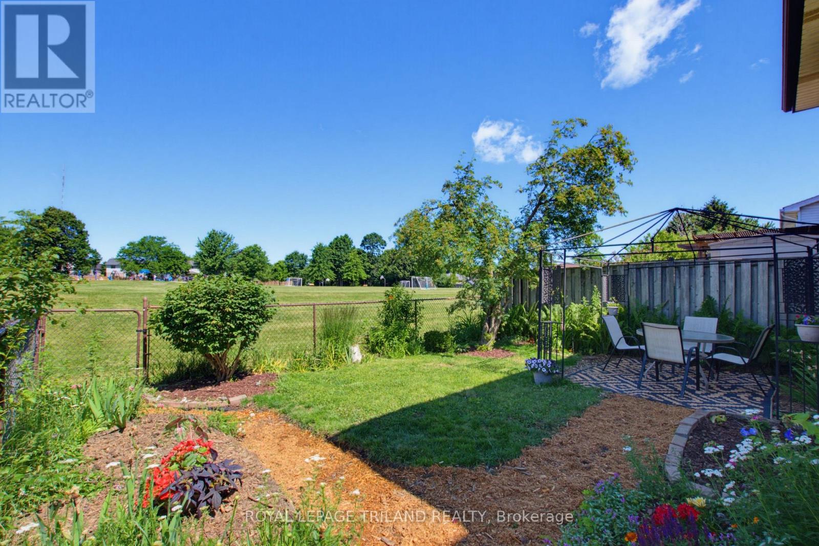 765 HOMEVIEW ROAD - 38