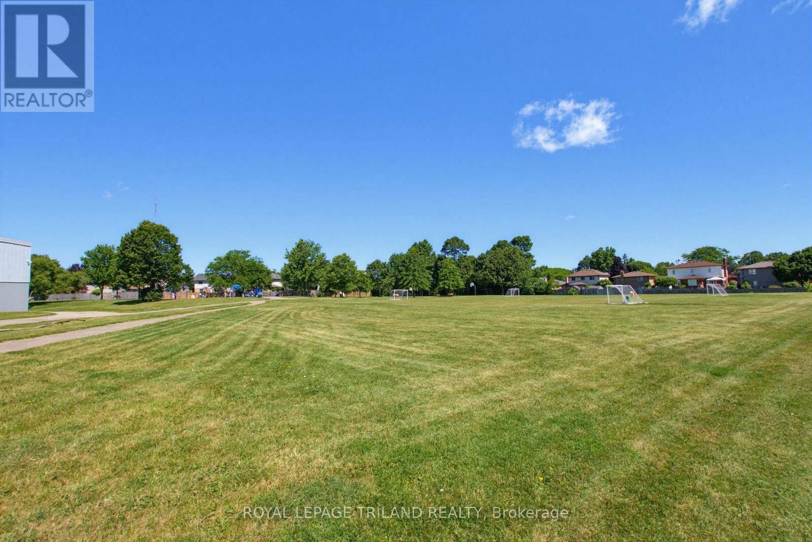 765 HOMEVIEW ROAD - 39