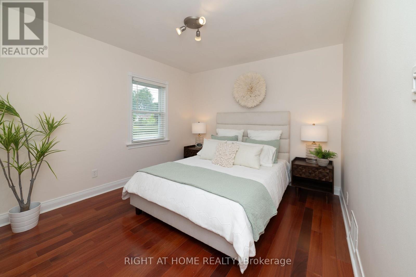 2 MIDHOLM DRIVE - 24