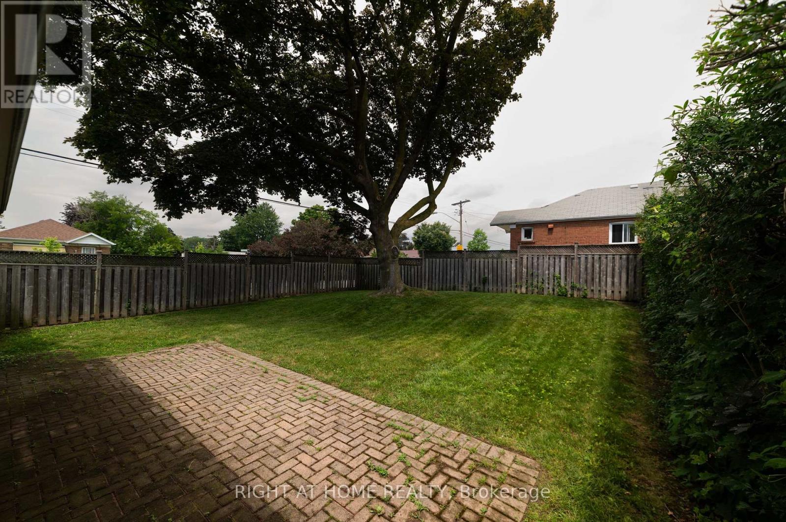 2 MIDHOLM DRIVE - 35