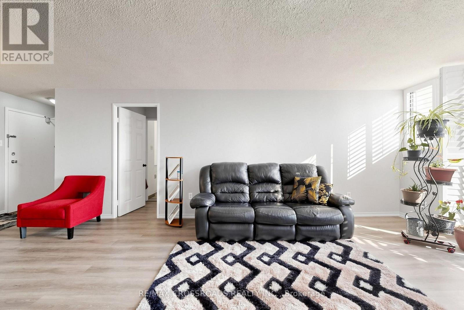 #PH207 99 BLACKWELL AVENUE - 13