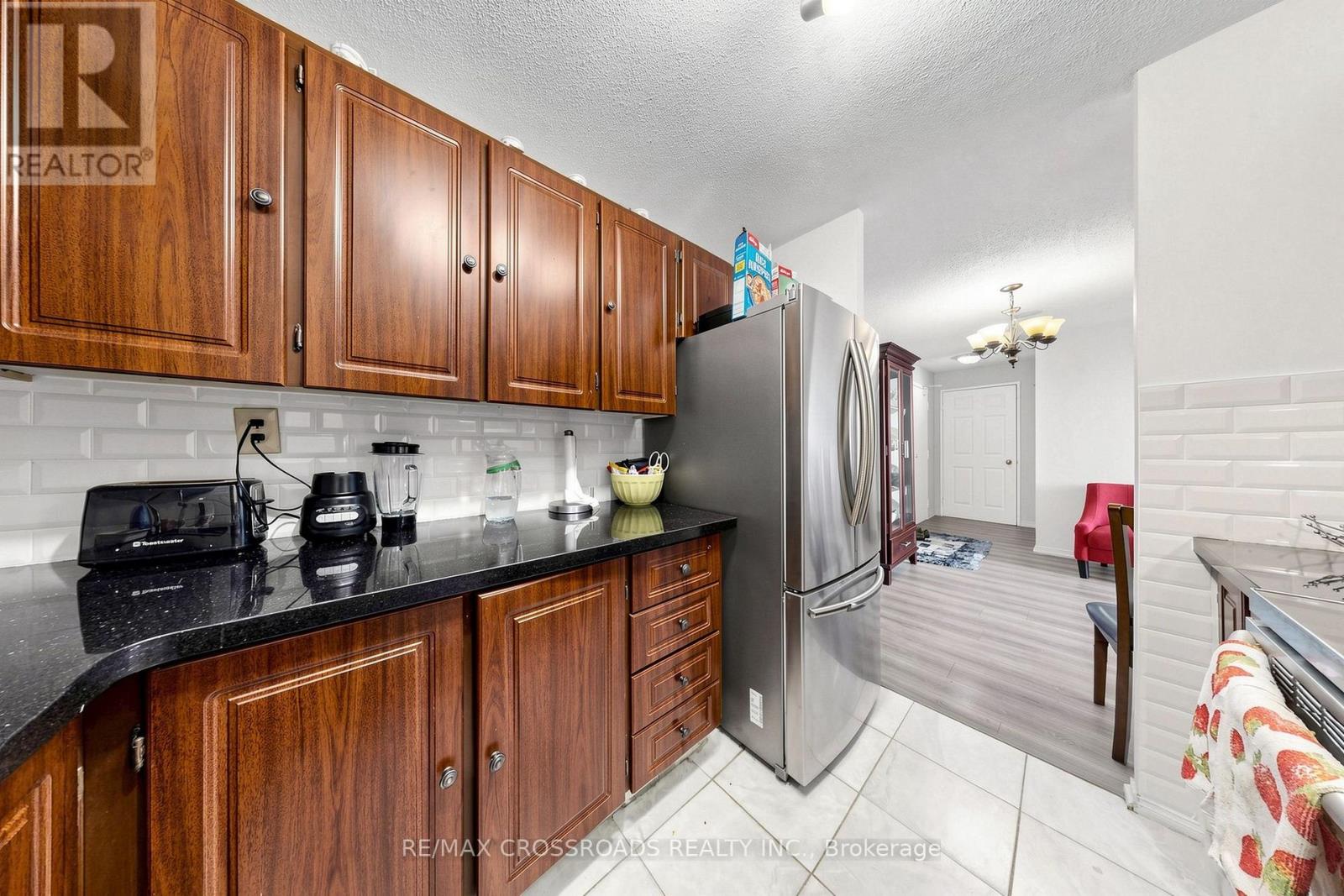 #PH207 99 BLACKWELL AVENUE - 21