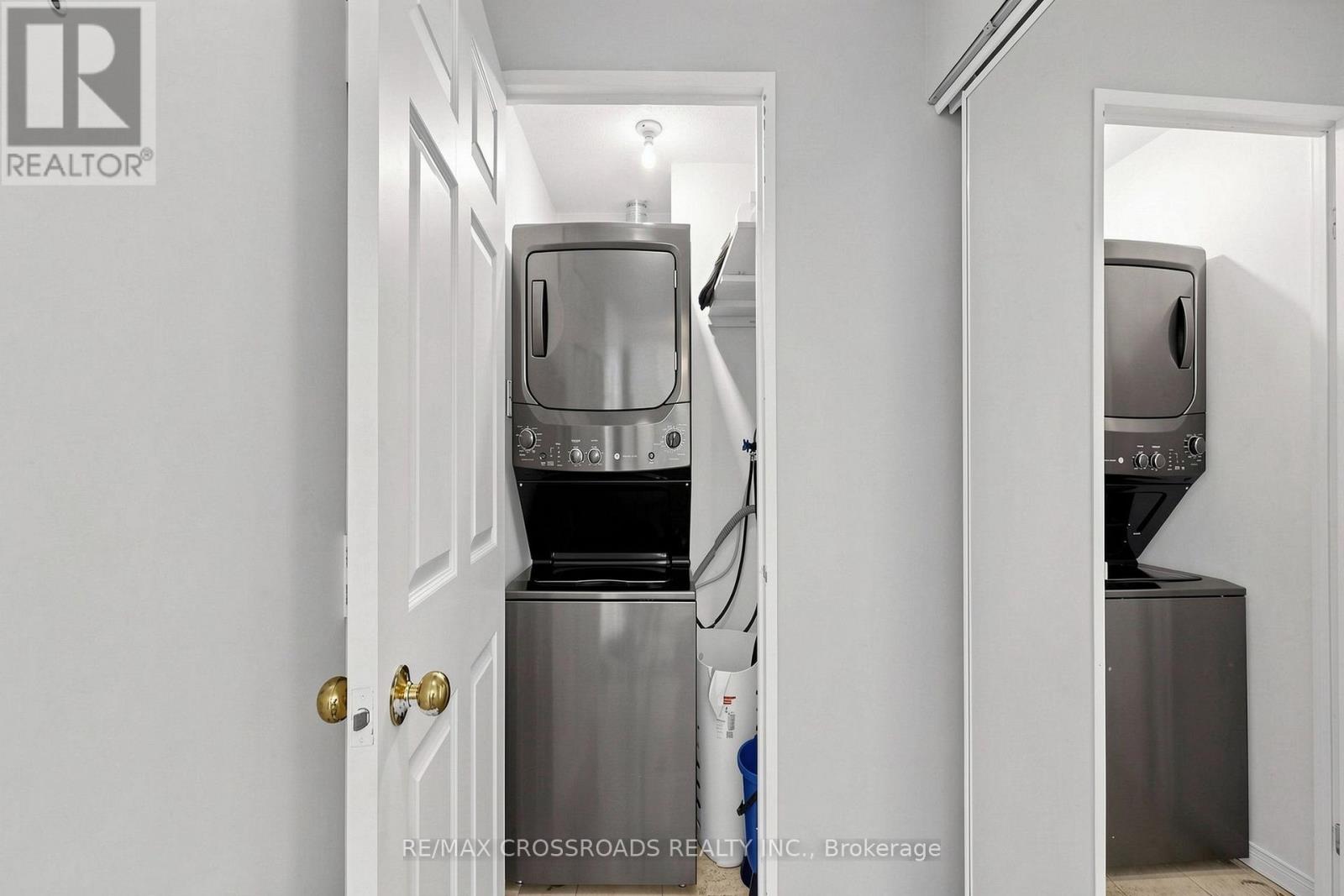 #PH207 99 BLACKWELL AVENUE - 31