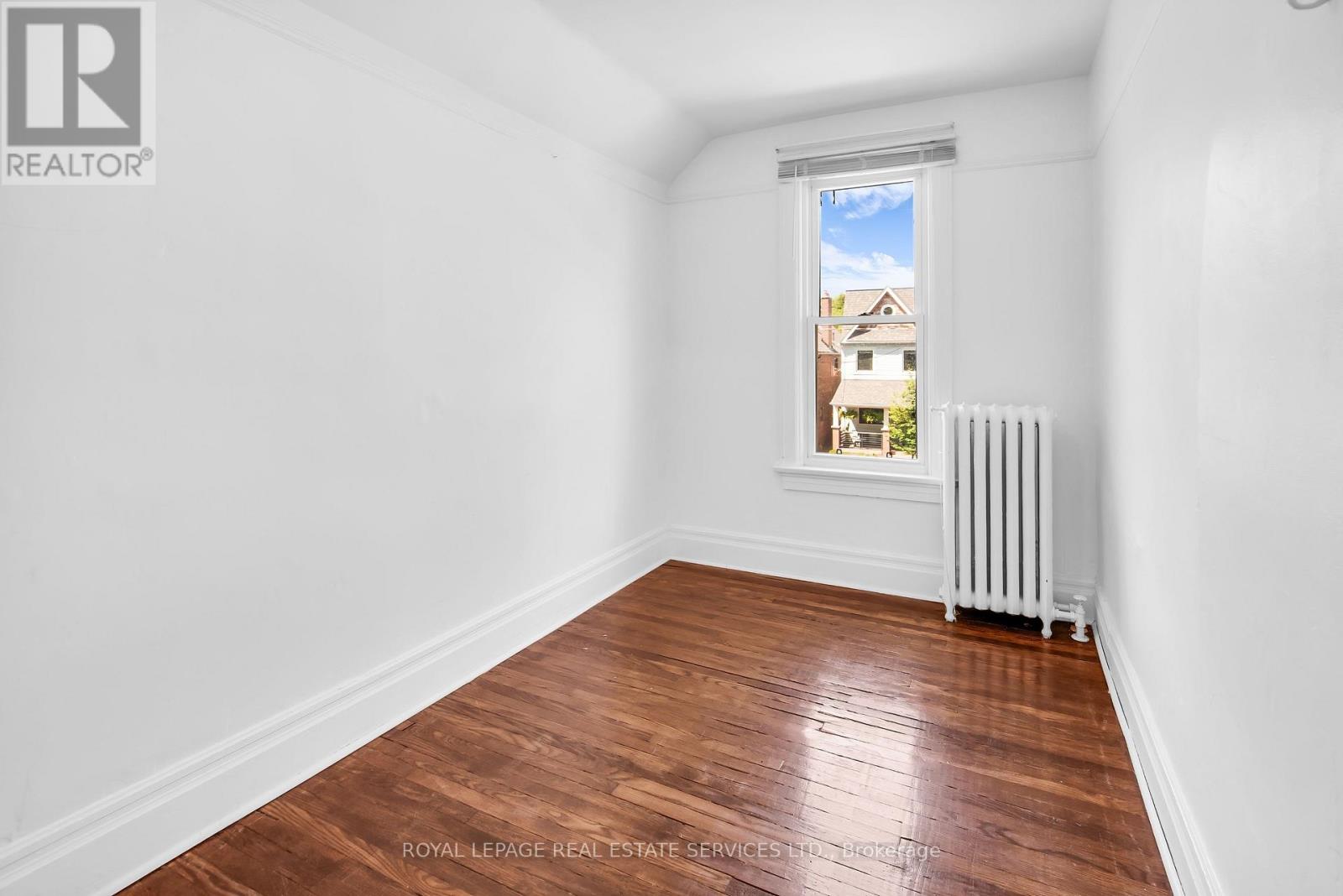 127 WAVERLEY ROAD - 21