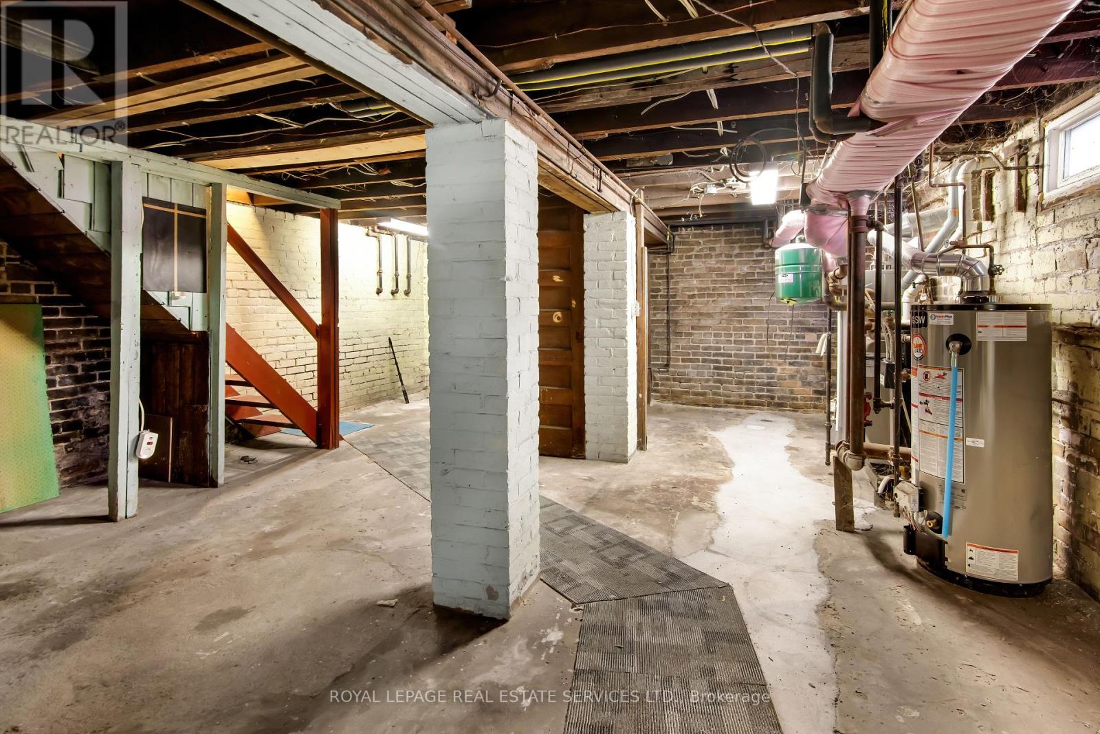 127 WAVERLEY ROAD - 32