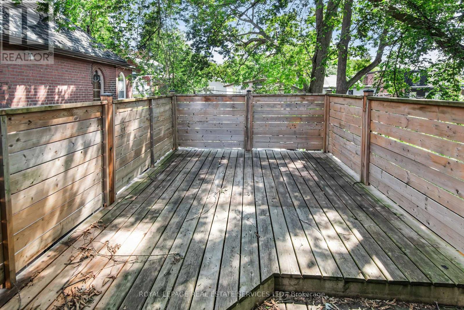 127 WAVERLEY ROAD - 36