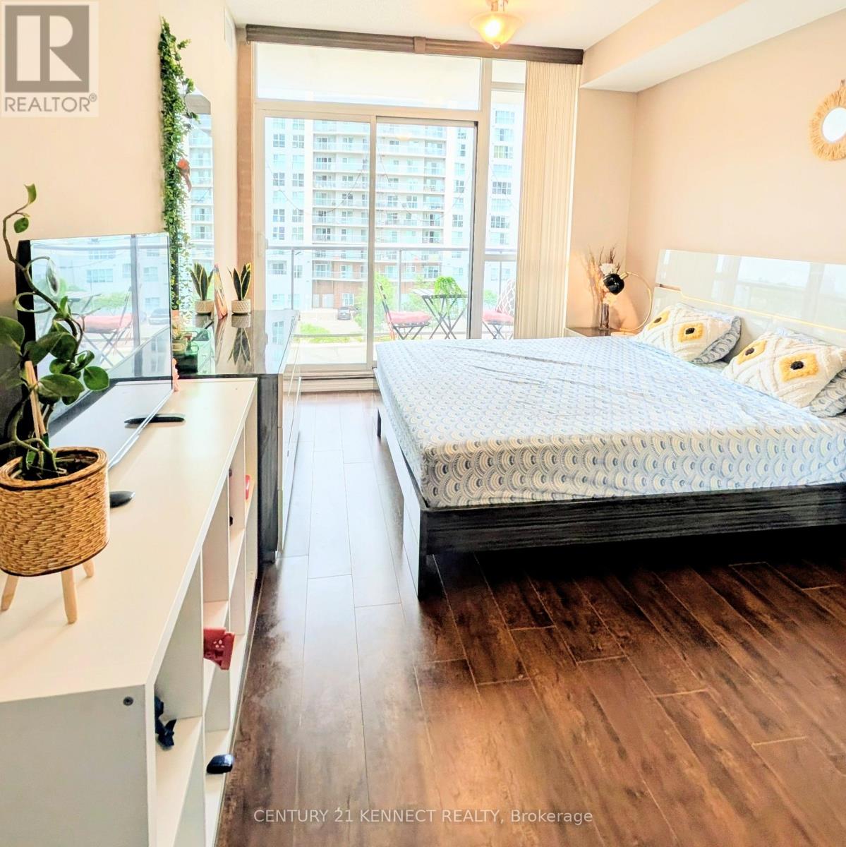 #614 1328 BIRCHMOUNT ROAD - 13