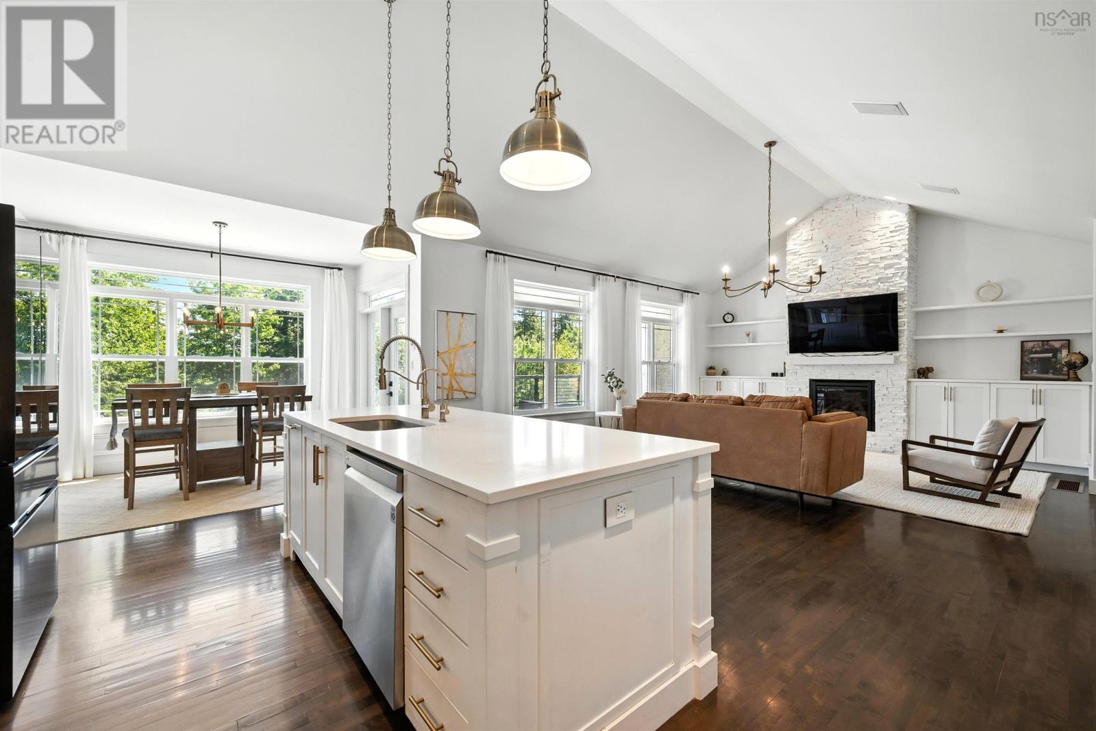 261 Aberdeen Drive - 11