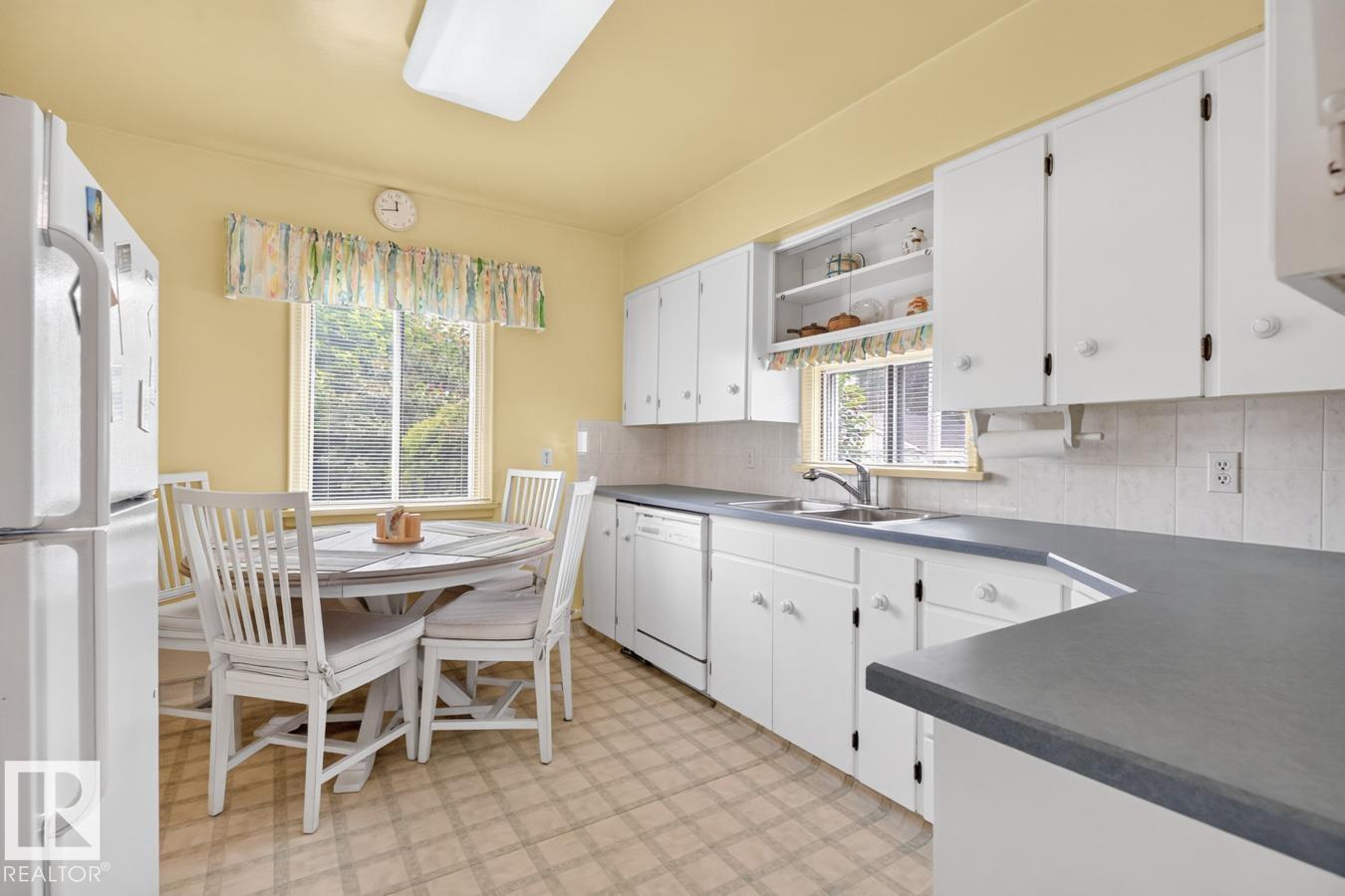 9627 146 ST NW - 14