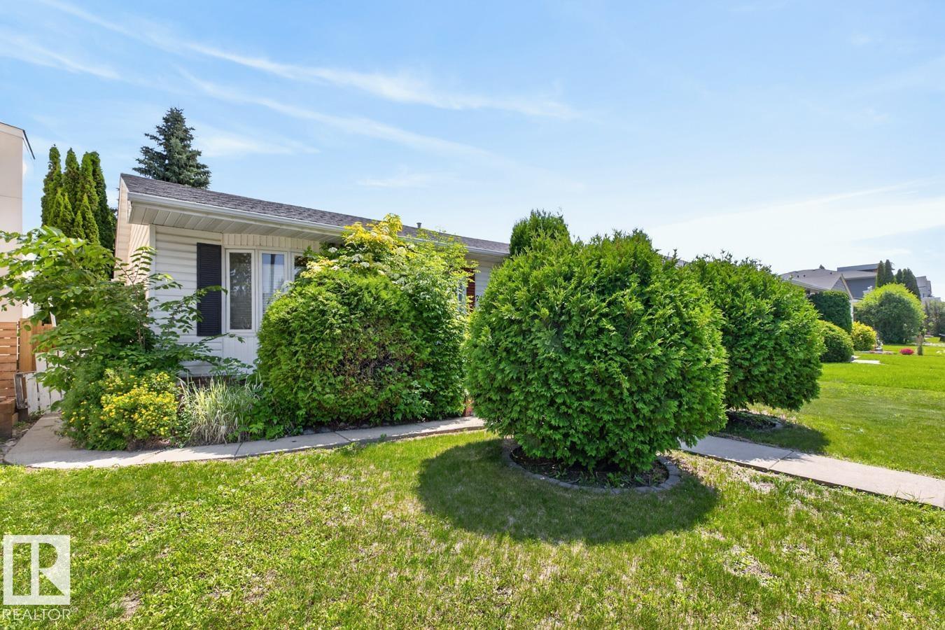 9627 146 ST NW - 2