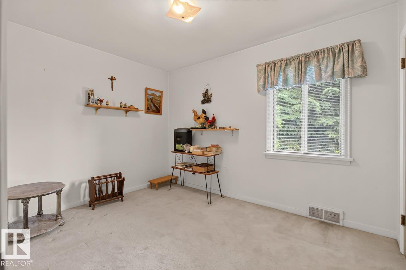 9627 146 ST NW - 20
