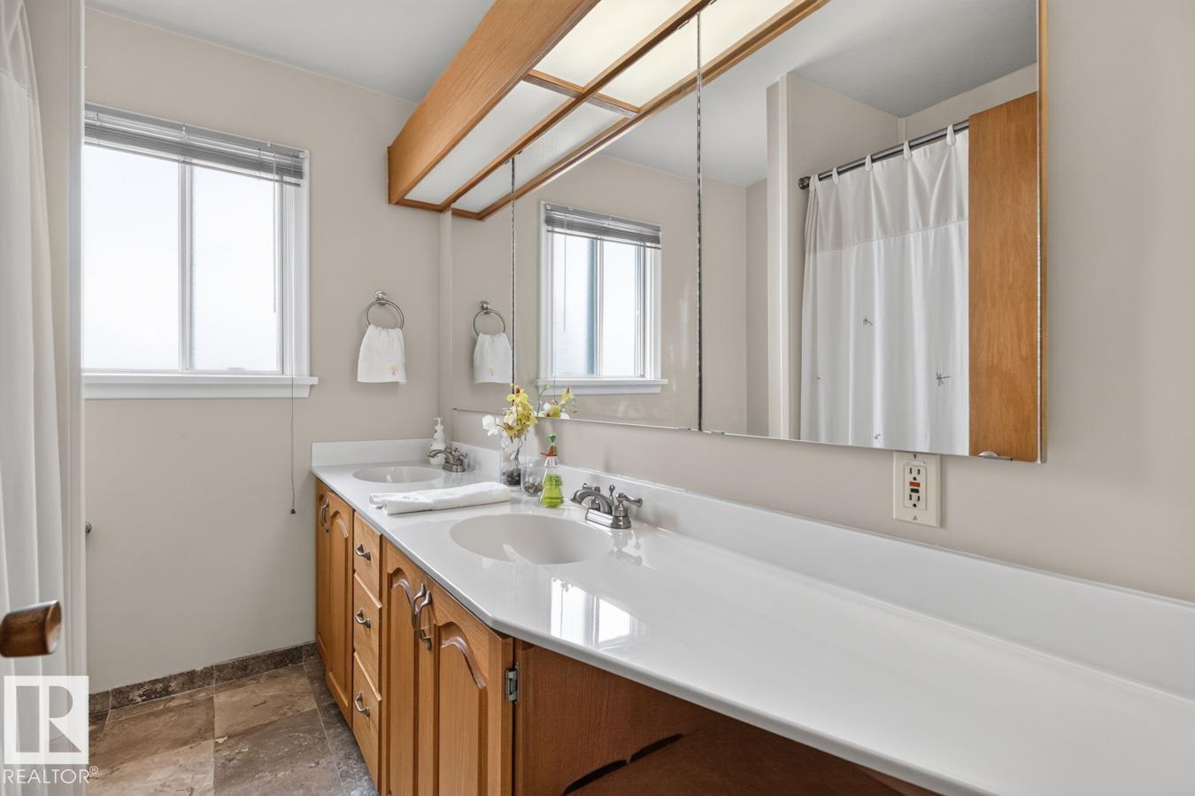 9627 146 ST NW - 24