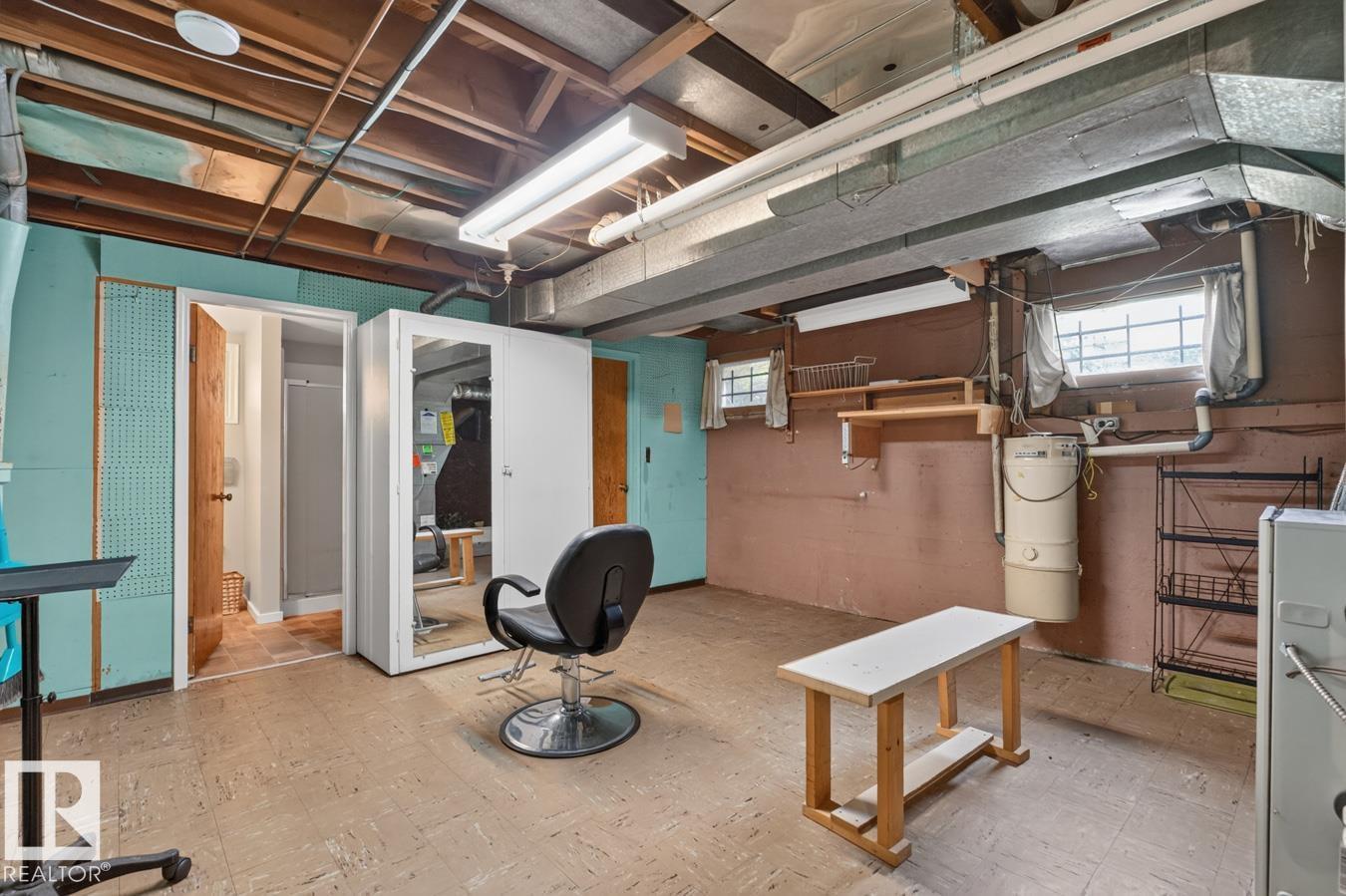 9627 146 ST NW - 31