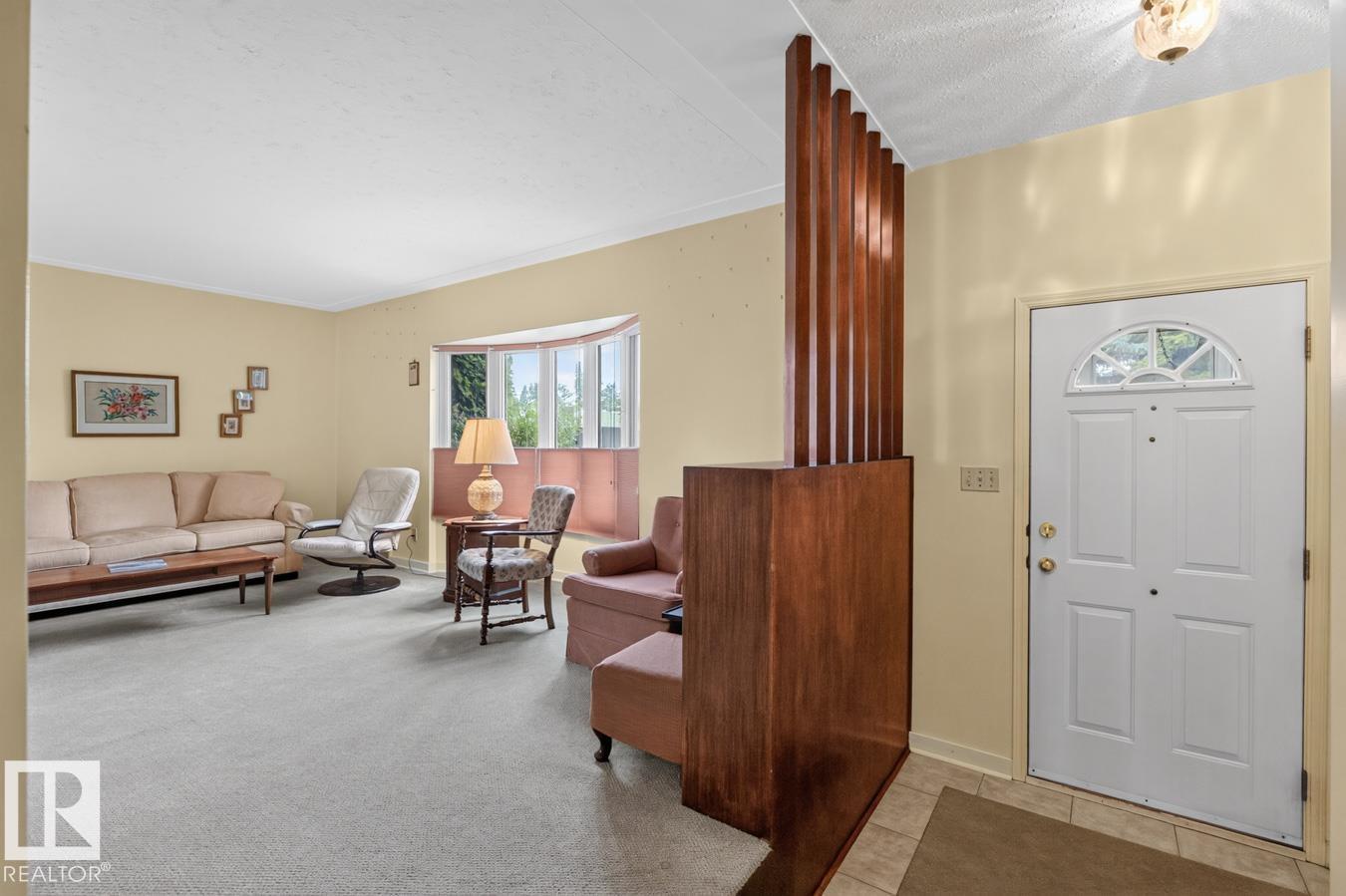 9627 146 ST NW - 7