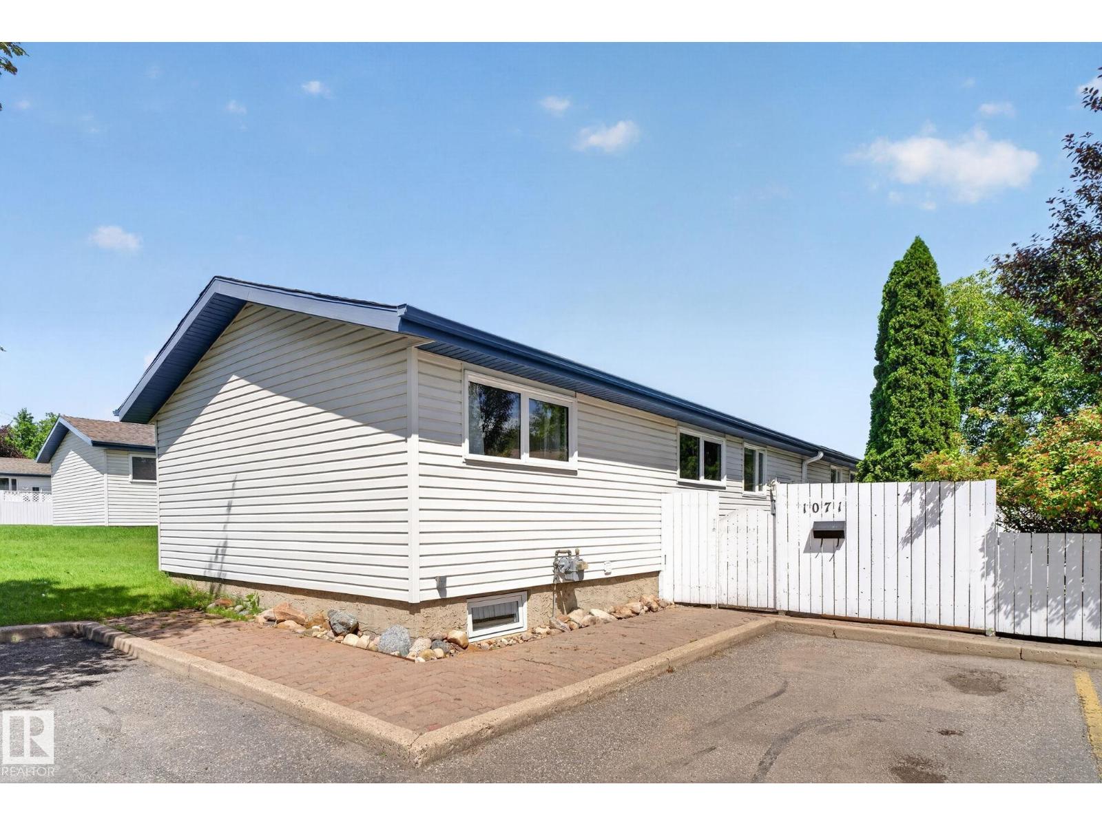 1071 MILLBOURNE RD E NW - 1