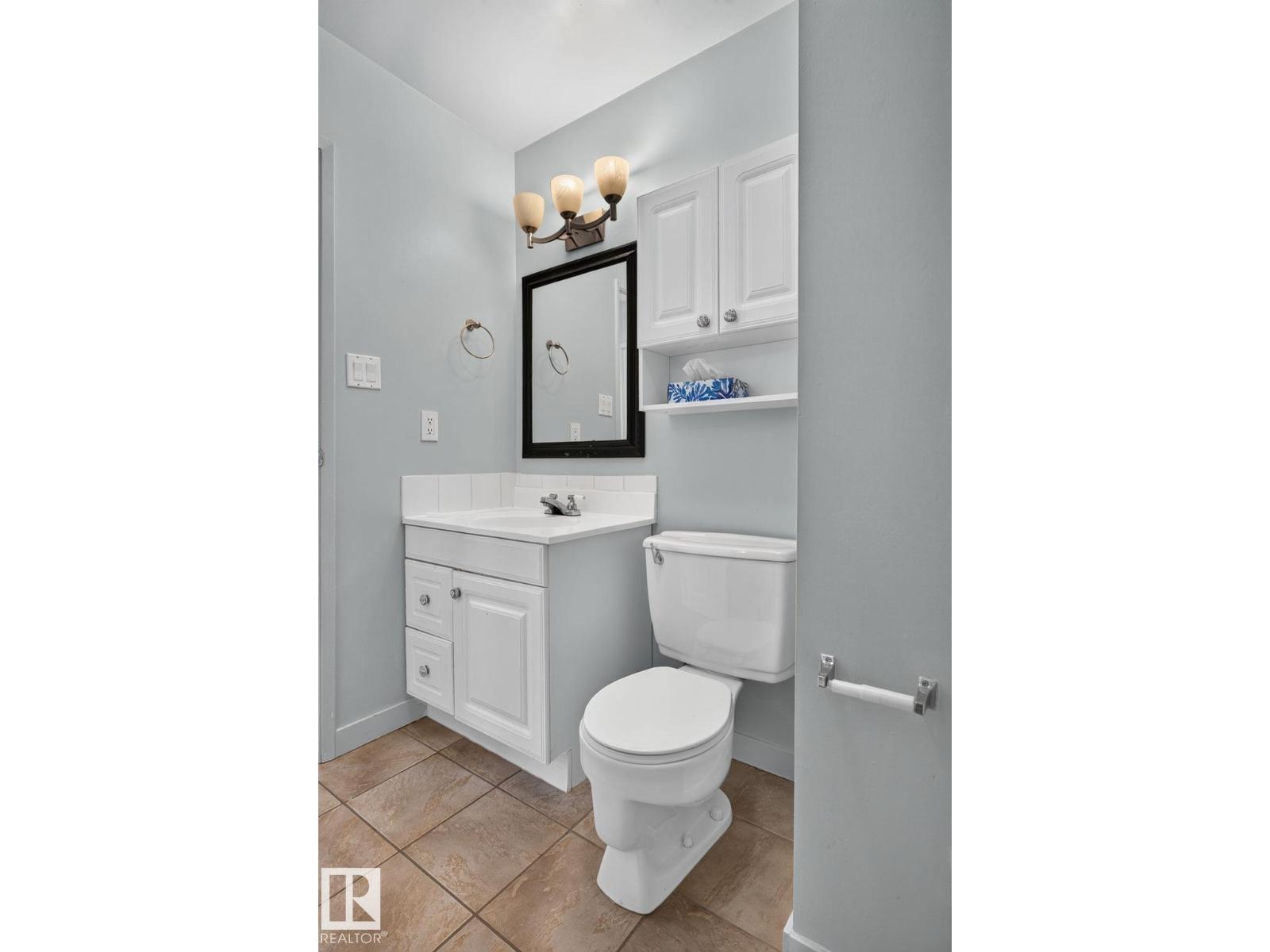 1071 MILLBOURNE RD E NW - 33