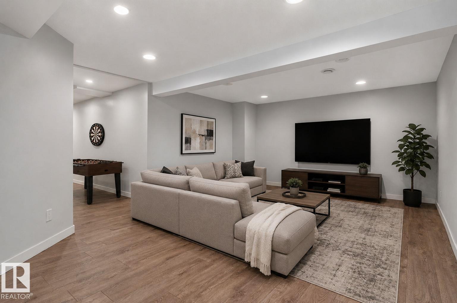 1071 MILLBOURNE RD E NW - 40