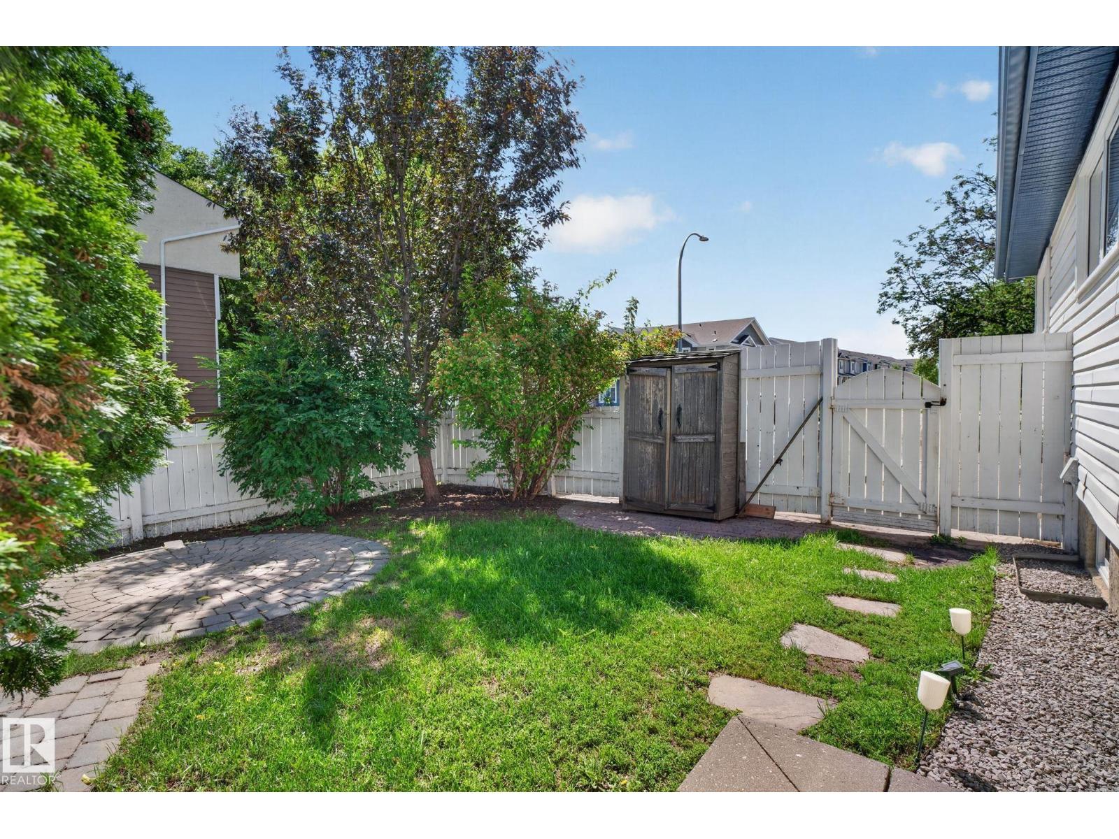 1071 MILLBOURNE RD E NW - 52