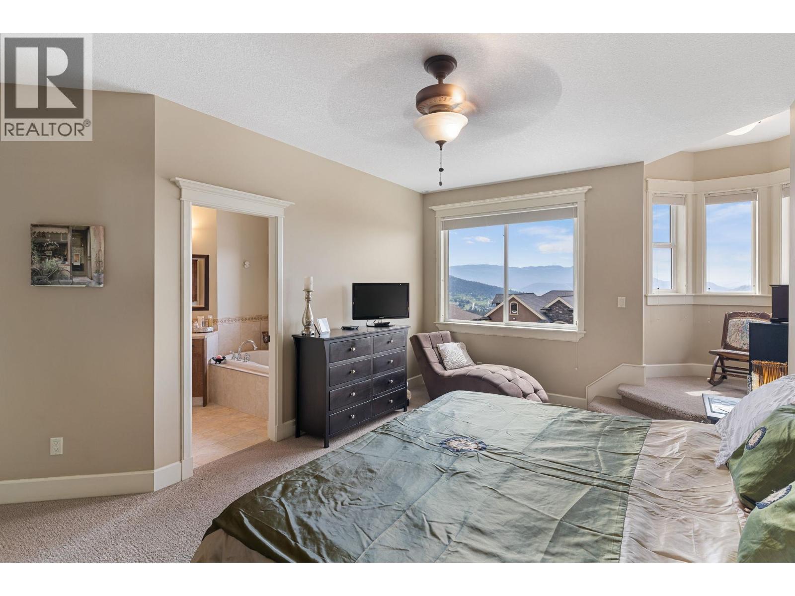 1011 Foothills Court - 25
