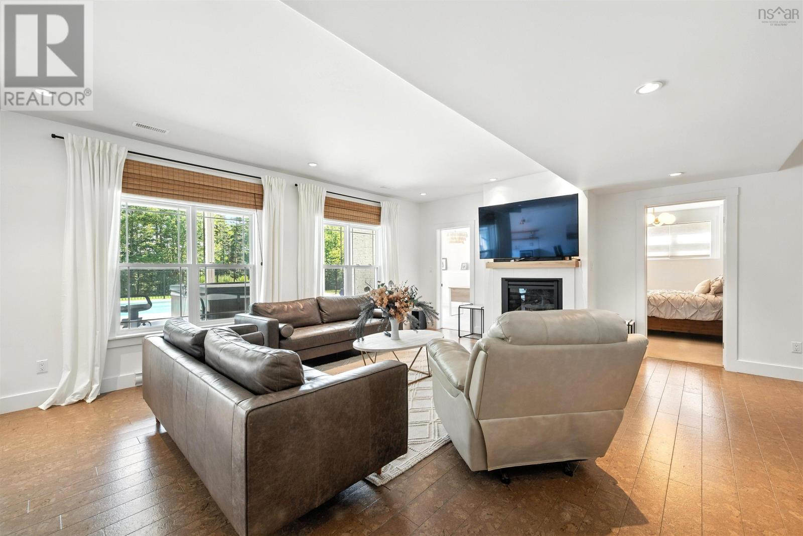 261 Aberdeen Drive - 26