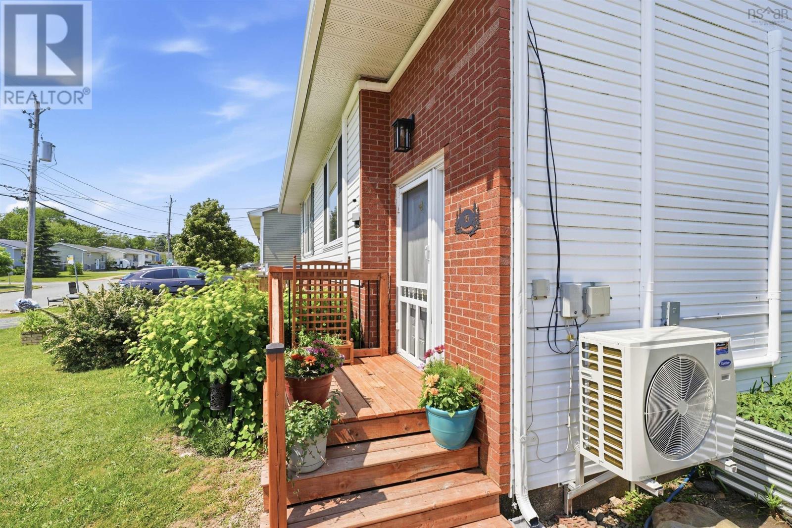 15 Circassion Drive - 42