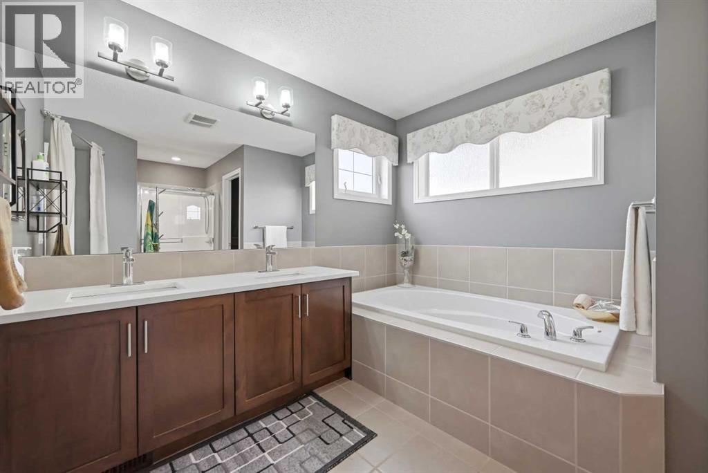 156 Skyview Shores Manor NE - 29