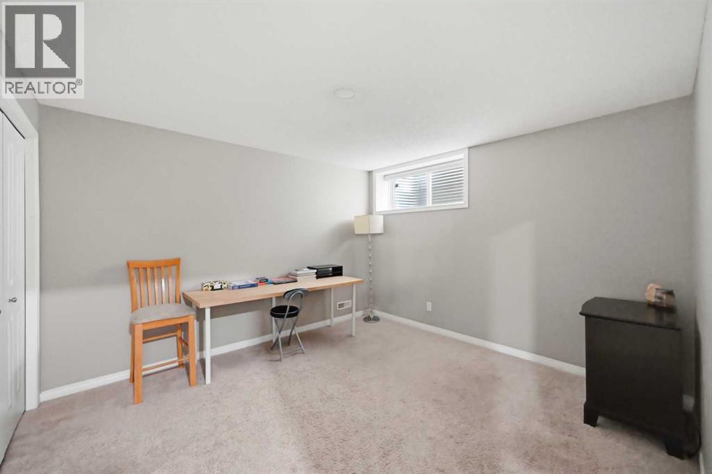 156 Skyview Shores Manor NE - 44