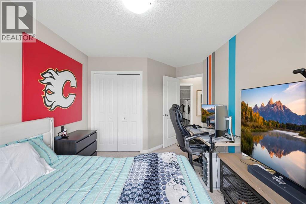 156 Skyview Shores Manor NE - 32