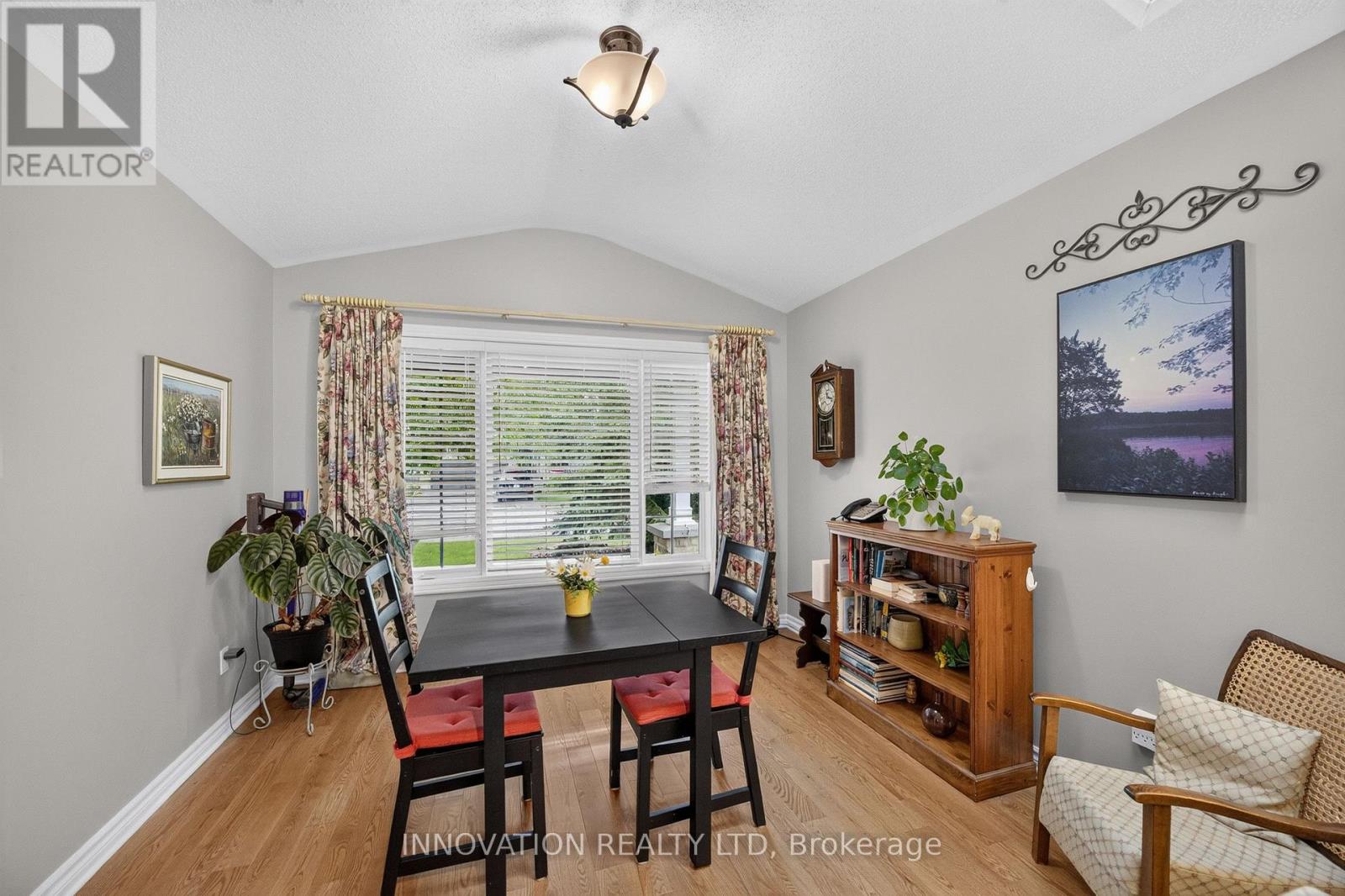 78 SINCLAIR AVENUE - 12