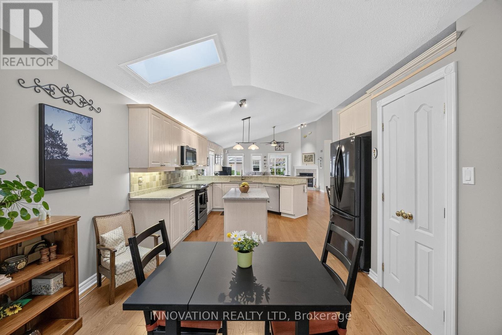 78 SINCLAIR AVENUE - 16
