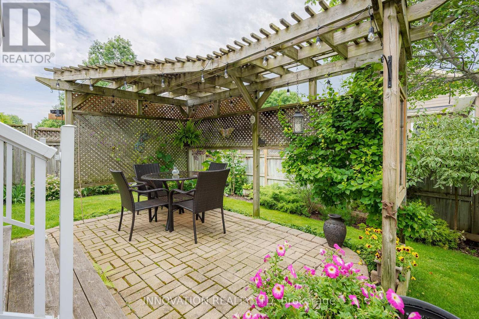 78 SINCLAIR AVENUE - 35
