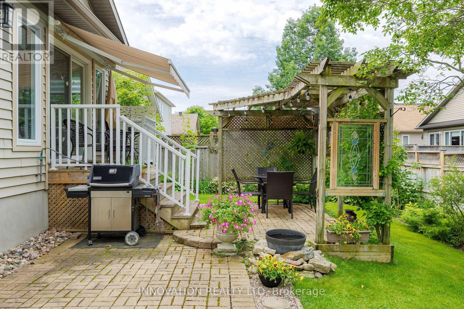 78 SINCLAIR AVENUE - 38