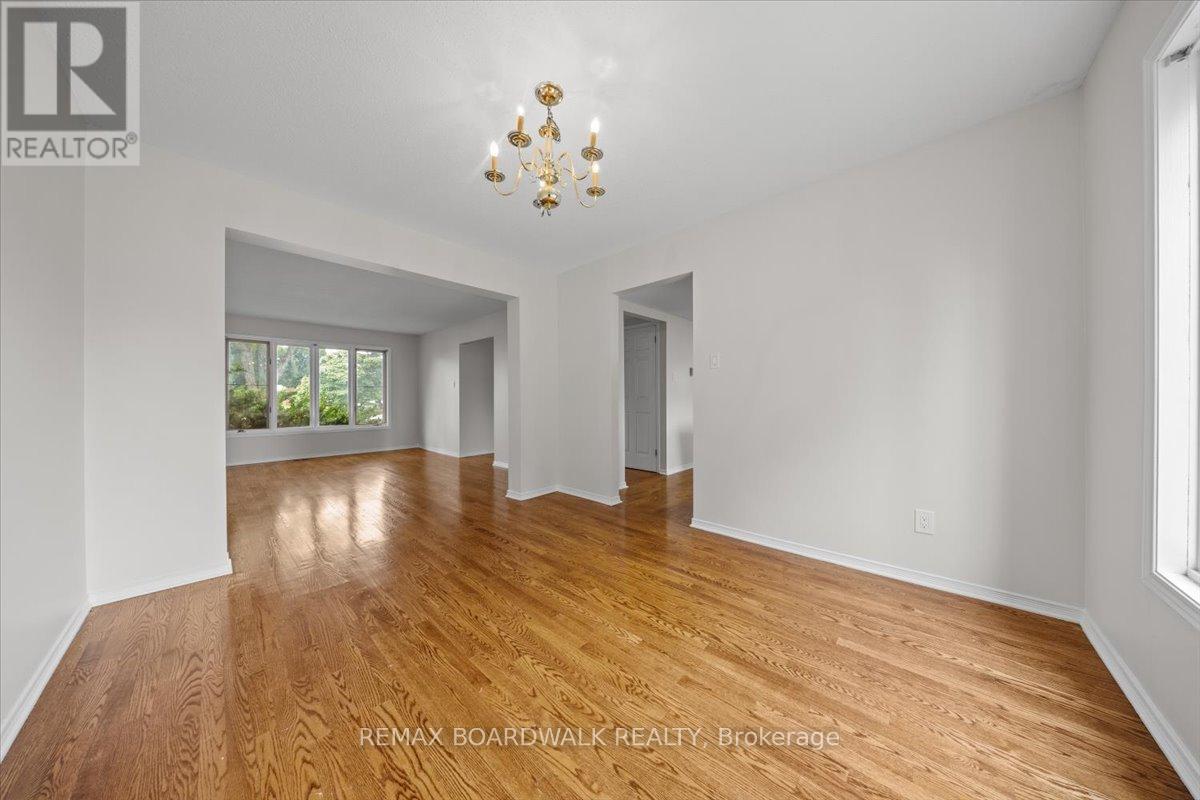 42 PICKWICK DRIVE - 10