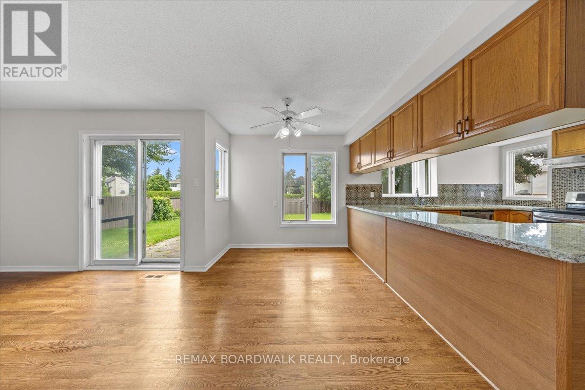 42 PICKWICK DRIVE - 15