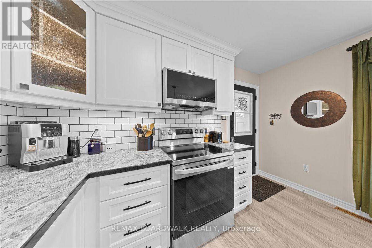 5907 43 HIGHWAY - Image 10