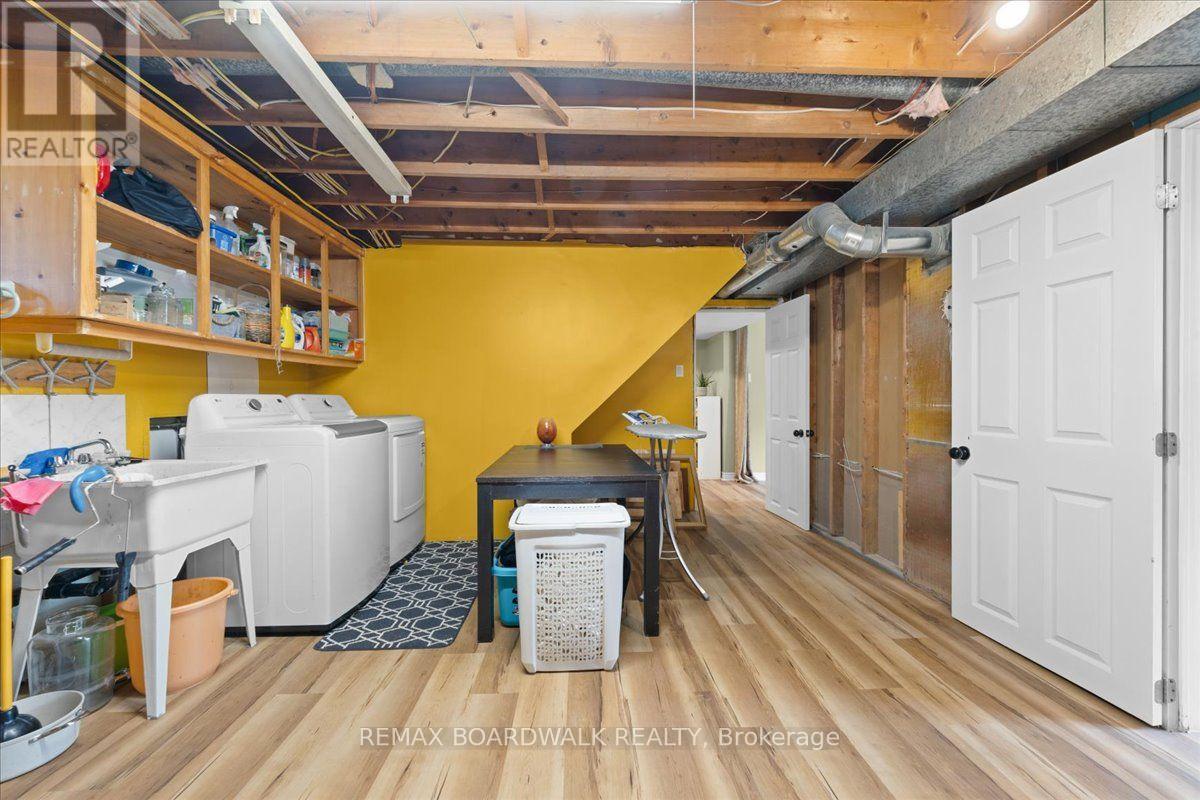 5907 43 HIGHWAY - Image 30