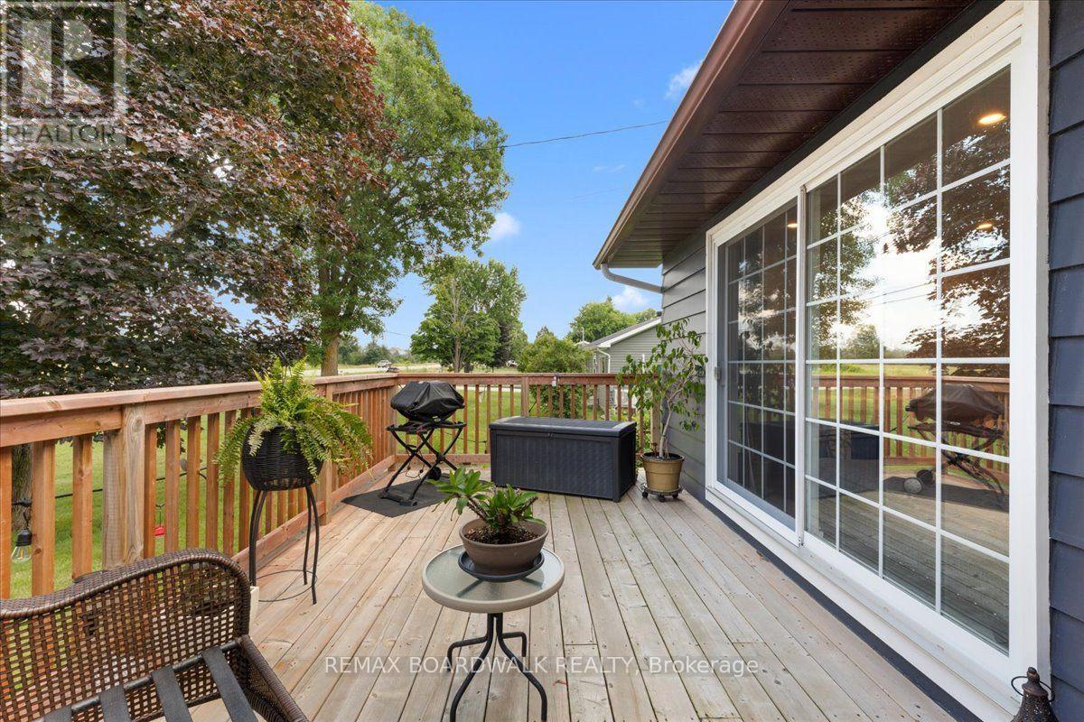5907 43 HIGHWAY - Image 32